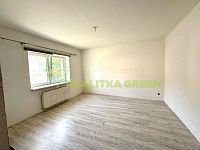 Prodej dvougeneračního domu v obci Všemina, okr. Zlín, CP 382 m2 - IMG_1205.jpg