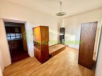 Prodej dvougeneračního domu v obci Všemina, okr. Zlín, CP 382 m2 - IMG_1214.jpg