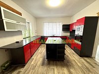 Prodej dvougeneračního domu v obci Všemina, okr. Zlín, CP 382 m2 - IMG_2671.jpeg