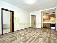 Pronájem bytu 2+kk s lodžií, Vsetín, ul. Okružní, CP 40m2