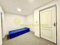 Pronájem komerčních prostor vč. bytové jednotky v obci Napajedla, CP 317 m2 - 65f73ae6-cdd5-4d38-9069-6d20c1deee76.jpg