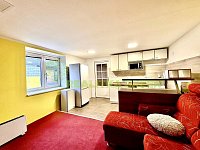 Pronájem komerčních prostor vč. bytové jednotky v obci Napajedla, CP 317 m2 - b68aa853-3e1a-48dc-a124-b0d148f462eb.jpg