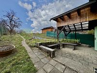 Prodej chaty se včelínem a vlastním pozemkem, Vsetín, lokalita Potůčky, CP 2.227 m2 - IMG_4703.jpeg