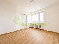 Prodej bytu 3+1 Zlín, ul. Slovenská, CP 81 m2 - 32624E4F-3CDE-48C1-9826-583E11F0EFB0.jpeg