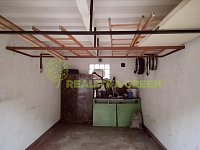 Pronájem garáže Vsetín, ul. Pod Žamboškou, CP 20 m2 - a178a0c7-5ffa-48e5-b8e9-0df37048ceb6.jpg