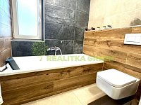 Prodej RD Hvozdná, okr. Zlín, CP 613 m2 - IMG_2361.jpg