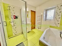 Prodej rodinného domu 4+1 v obci Ratiboř, okr. Vsetín, CP 555 m2 - IMG_6917.jpeg