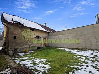 Prodej rodinného domu před rekonstrukcí v obci Holešov, CP 565 m2 - D34B7DFA-D7CC-41DC-9565-636510A55CA1.jpeg