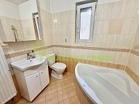 Pronájem bytové jednotky 2+1 v obci Provodov, okr. Zlín, CP 45 m2 - IMG_8578.jpeg