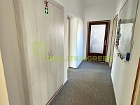 Pronájem kancelářských prostror Zlín, ul. Ševcovská, CP 110 m2 - IMG_3553.jpeg