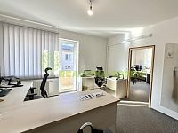 Pronájem kancelářských prostror Zlín, ul. Ševcovská, CP 110 m2 - IMG_3560.jpeg