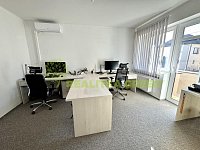Pronájem kancelářských prostror Zlín, ul. Ševcovská, CP 110 m2 - IMG_3567.jpeg