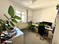 Pronájem kancelářských prostror Zlín, ul. Ševcovská, CP 110 m2 - IMG_3569.jpeg
