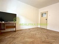 Pronájem bytu 2+1 Vsetín, ul. M. Václavka, CP 62 m2 - a157b241-23a4-4d2e-88e9-4f3023527720.jpeg