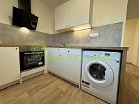 Pronájem bytu 2+1 Vsetín, ul. Luh, balkon, CP 53 m2 - IMG_4030.jpg