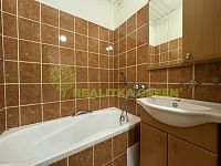 Pronájem bytu 2+1 Vsetín, ul. Luh, balkon, CP 53 m2 - IMG_4034.jpg