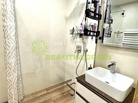 Prodej atypického bytu 2+1 ve Zlíně, Příluky, ul. Dřevnická, CP 78 m2 - IMG_3889.jpeg