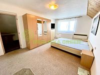 Pronájem rodinného domu v obci Loučka, okr. Vsetín, CP 216 m² - IMG_E1465.JPG