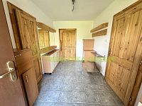 Pronájem RD 3+kk v obci Neubuz, okr. Zlín, CP 770 m2 - IMG_4353.jpeg