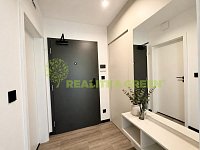 Pronájem moderního bytu 2+kk s lodžií, Havířov, Podlesí, ul. Okrajová, CP 51 m2 - D927653A-5189-4783-98FB-F9F02056850A.jpg