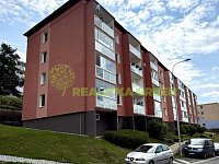Prodej bytu 2+1 Vsetín, ul. Br. Hlaviců, CP 43 m2, lodžie - 1890c26f-da75-44f8-bfd8-0651e54ffa98.jpeg