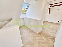Prodej rodinného domu v obci Hodslavice, okr. Nový Jičín, CP 383 m² - 16D1125E-3A21-43F7-9296-721DDA8D02F7.jpg