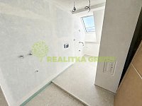 Prodej rodinného domu v obci Hodslavice, okr. Nový Jičín, CP 383 m² - 5DAC6943-344D-4603-B9DF-128FB2777E73.jpg