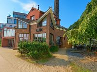 Dům s vůní kávy, životem a investičním potenciálem – Uherské Hradiště - edited_photo.jpg