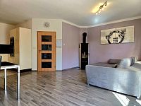 Prodej RD 6+kk 213 m2, na pozemku 287 m2 - 20250702_172749.jpg