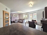 Prodej RD 6+kk 213 m2, na pozemku 287 m2 - 20250702_173013.jpg