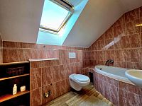 Prodej RD 6+kk 213 m2, na pozemku 287 m2 - 20250702_180615.jpg