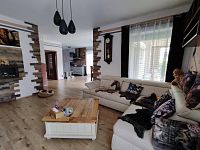 Prodej krásného rodinného domu 4+kk s okrasnou zahradou a jezírkem - Veleň, Praha-východ - IMG_13.jpg