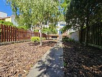 Velký rodinný dům s garáží, terasami s krásným výhledem a zahradou v Brně - 20250702_144809.jpg