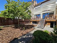 Velký rodinný dům s garáží, terasami s krásným výhledem a zahradou v Brně - 20250702_144856.jpg