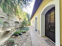 Rodinný dům 2x 3+1 + garsonka, zahrada, velká garáž s dílnou – Brno Černovice - 20250813_173915.jpg