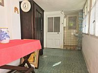 Prodej rodinného domu/chaty - 94f15f3b-eaf2-4567-8217-4c5b18d9c75d.jpg