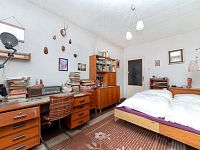 Prodej Rodinného domu 5+1 v centru města Třinec s pozemkem o výměře 325 m2 - 17.jpg