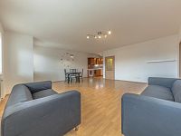 Prodej bytu 77,4 m2 s lodžií a garáž.stáním v Úvalech - WE6A1412-HDR.jpg
