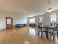 Prodej bytu 77,4 m2 s lodžií a garáž.stáním v Úvalech - WE6A1415-HDR.jpg