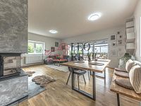 Prodej rodinného domu, garáž, bazén - Horní Slivno, okr. Mladá Boleslav - WE6A0011-HDR.jpg