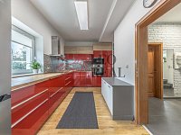 Prodej rodinného domu, garáž, bazén - Horní Slivno, okr. Mladá Boleslav - WE6A0014-HDR.jpg