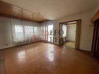 Prodej nadstandartního bytu 5+1 - 135 m2, + 2 terasy - 133m2, + garáž a zahrada