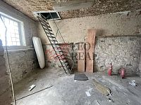 Pronájem garáže/skladu v ulici Pasteurova - IMG_5446.jpg