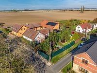 Rodinný dům se zahradou, Slivínko (okr. Mladá Boleslav) - WE6A1003-HDR.jpg