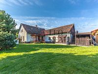 Rodinný dům se zahradou, Slivínko (okr. Mladá Boleslav) - WE6A1008-HDR.jpg