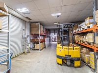 Prodej skladu o velikosti 800 m2 pozemek 2811 m2