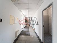 Prodej skladu o velikosti 800 m2 pozemek 2811 m2 - Komerce, Sedlec-Prčice (27).jpg