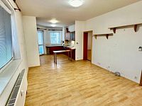 Pronájem bezbariérového bytu 2+kk, částečně zařízený, 62 m2, balkon, výtah, sklep, TOP stav !!! - IMG_7695.jpg