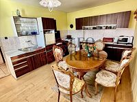 Prodej prostorného RD, užitná plocha 136 m2 a pozemek 2894 m2 pro výstavbu dalších RD ve Snovídkách - IMG_2715 (1).jpeg