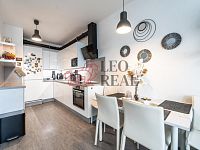 Prodej bytu 3+kk o velikosti 74 m2 - Byt, Dubeč (13).jpg